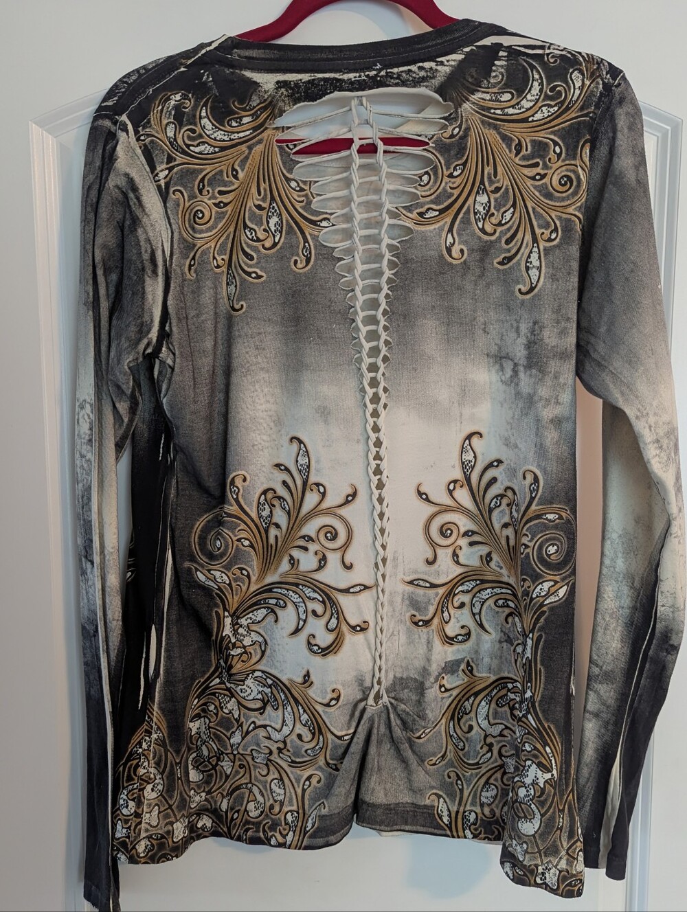 Affliction Long Sleeve Tee in Black, Gold and Gray NWOT Size XL - Picture 2 of 4
